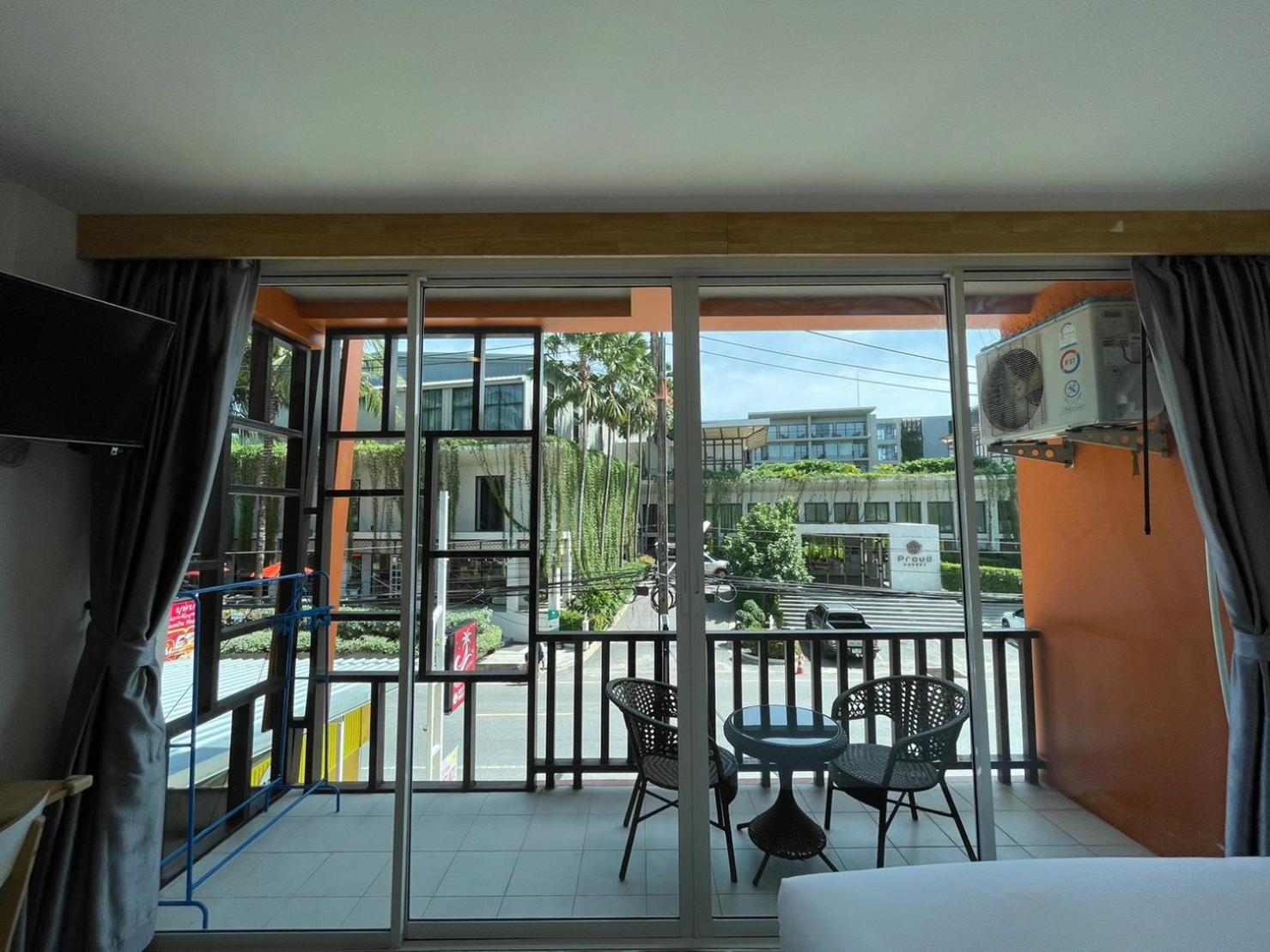 Dwell Phuket Airport Hotel At Naiyang Nai Yang Beach Екстериор снимка