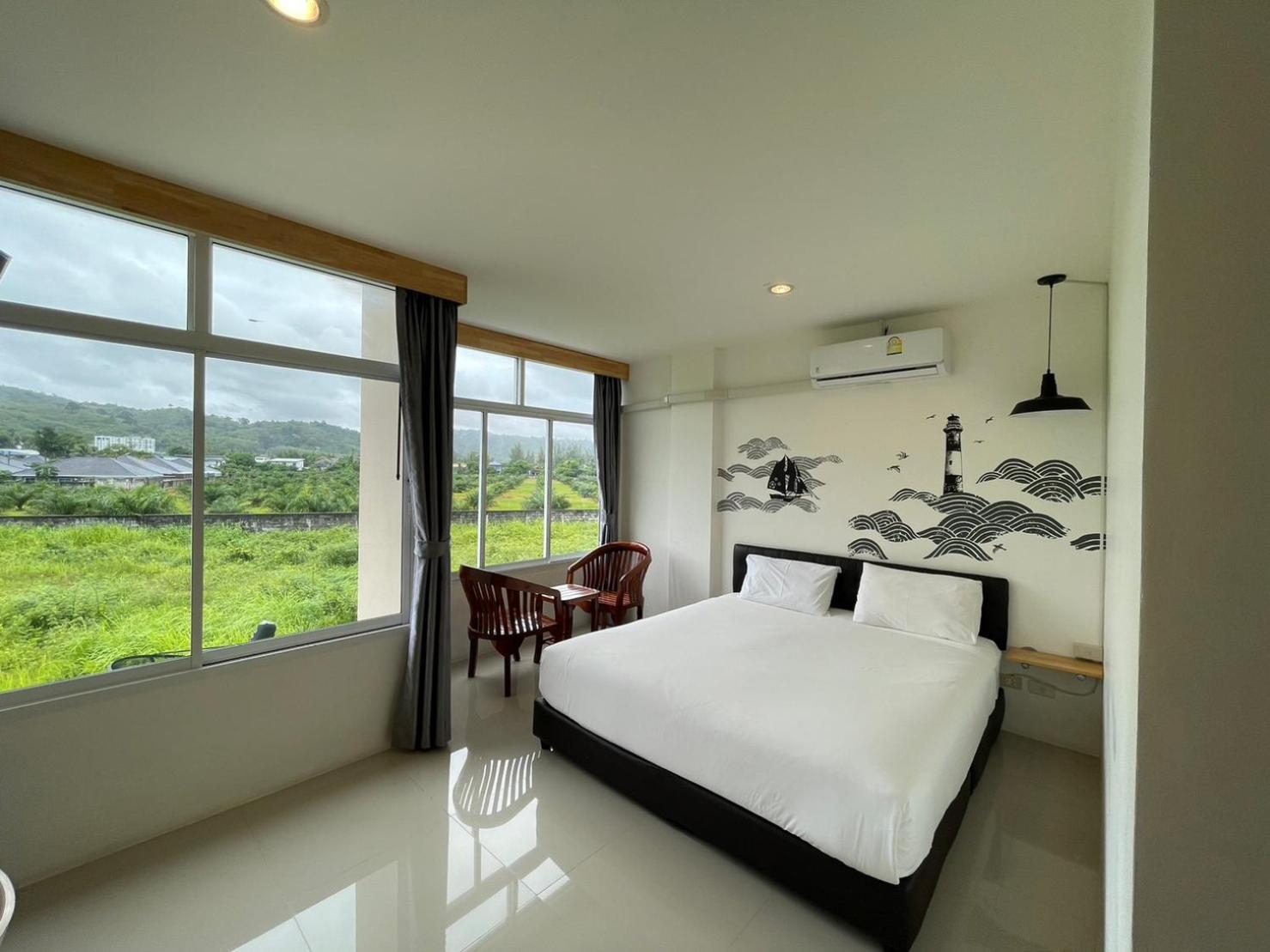 Dwell Phuket Airport Hotel At Naiyang Nai Yang Beach Екстериор снимка