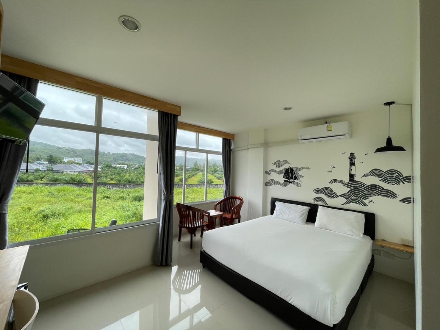 Dwell Phuket Airport Hotel At Naiyang Nai Yang Beach Екстериор снимка