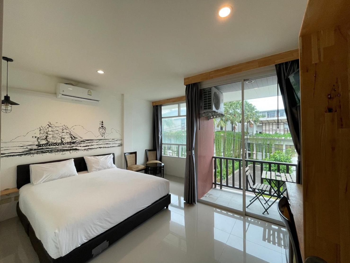 Dwell Phuket Airport Hotel At Naiyang Nai Yang Beach Екстериор снимка