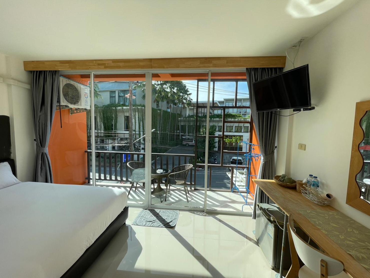 Dwell Phuket Airport Hotel At Naiyang Nai Yang Beach Екстериор снимка