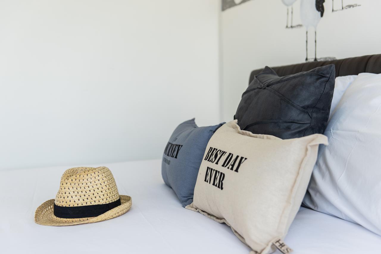 Dwell Phuket Airport Hotel At Naiyang Nai Yang Beach Екстериор снимка