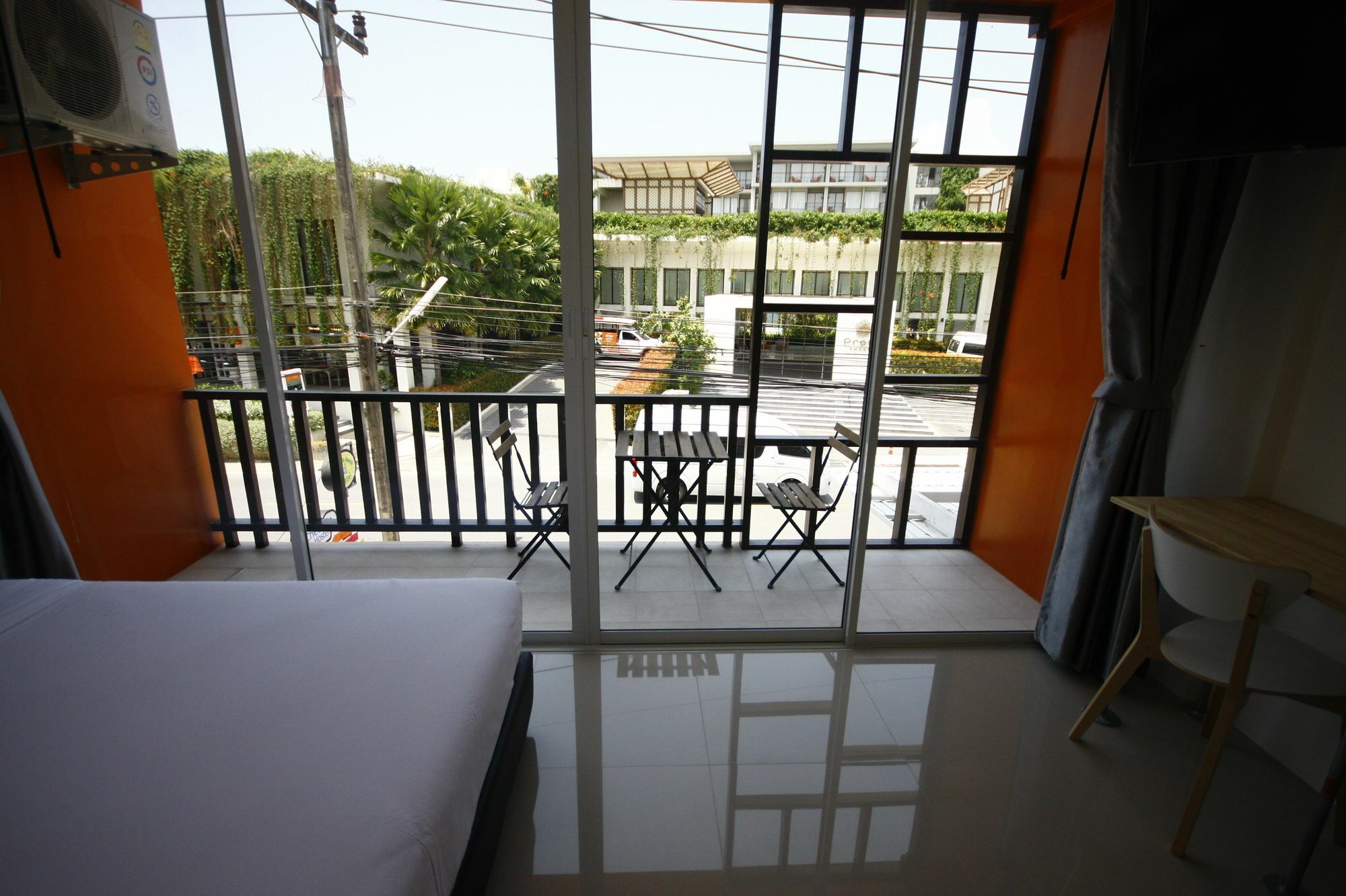 Dwell Phuket Airport Hotel At Naiyang Nai Yang Beach Екстериор снимка